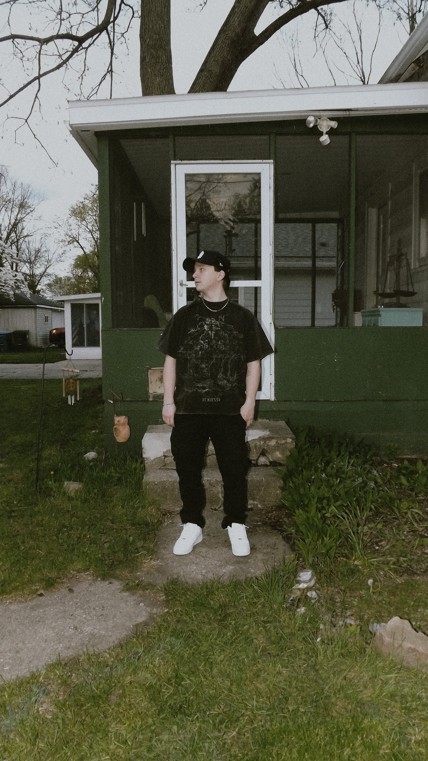 BLIGHT TEE